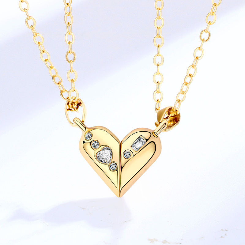 Magnet Heart shape Rotating Necklace - Kaldas Online Shopping