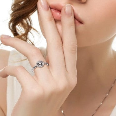 925 Sterling Silver Diamante Ring - Kaldas Online Shopping