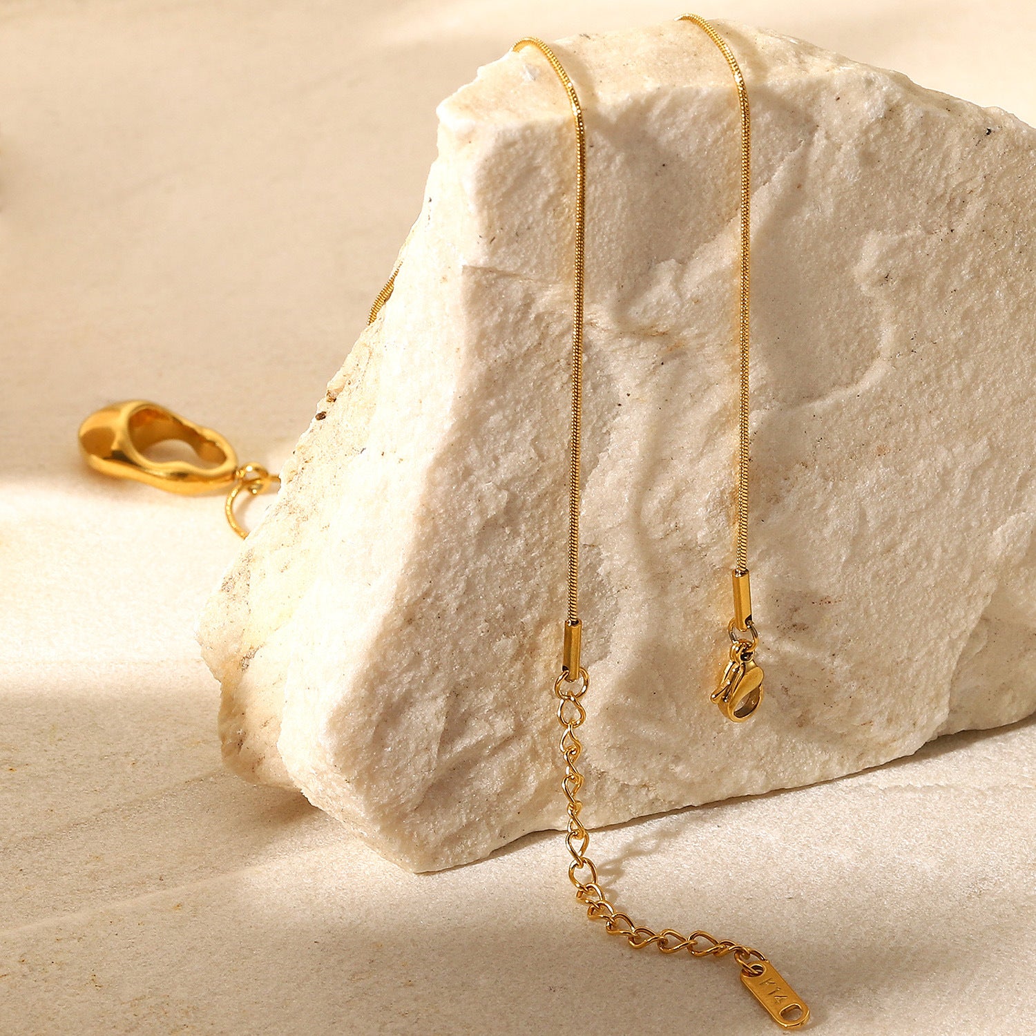 Stainless Steel Hollow Oval Necklace - Kaldas Online Shopping