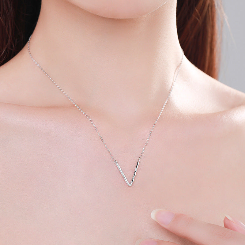 S925 Sterling Silver V-shaped Necklace