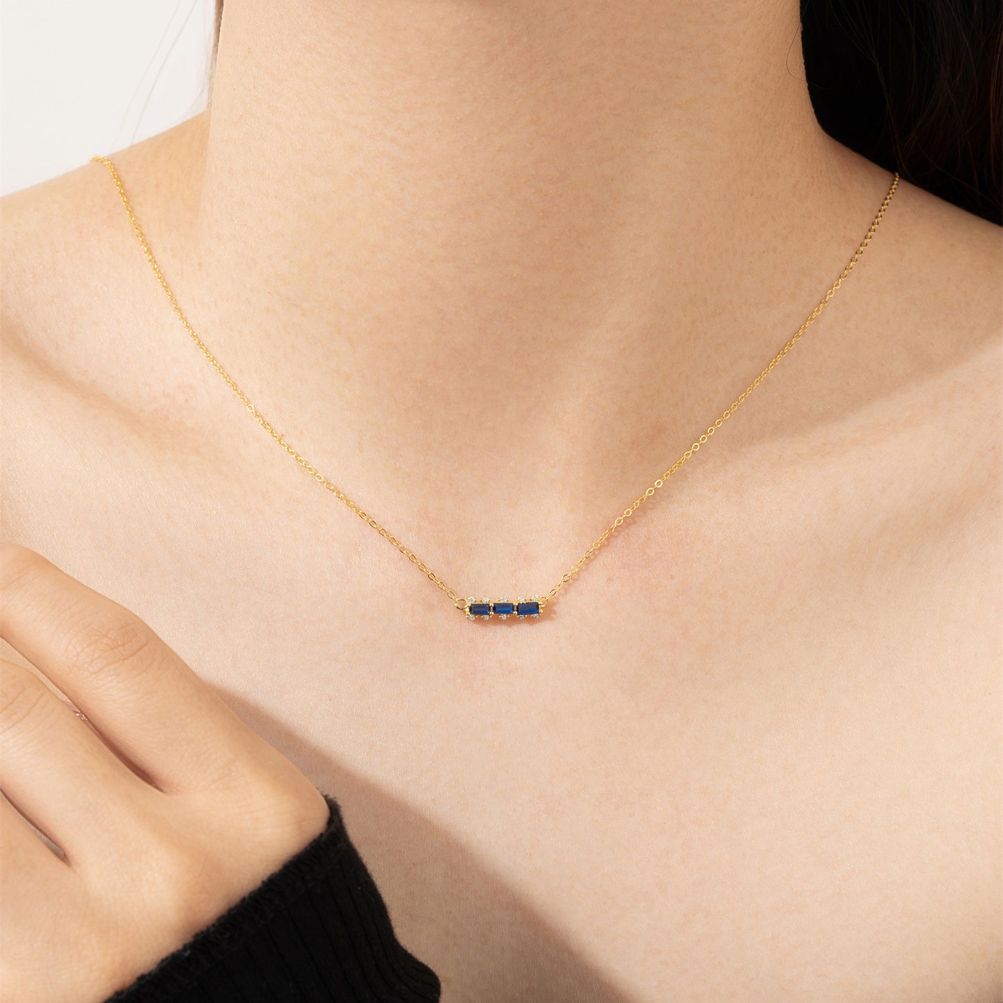 S925 Silver Colored Gem Necklace