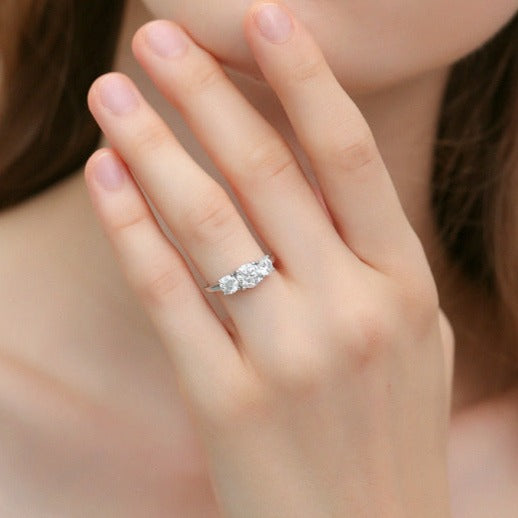 Moissanite Silver Ring - Kaldas Online Shopping