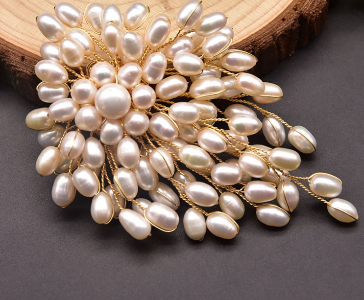 Natural Hand-woven Pearl Brooch - Kaldas Online Shopping