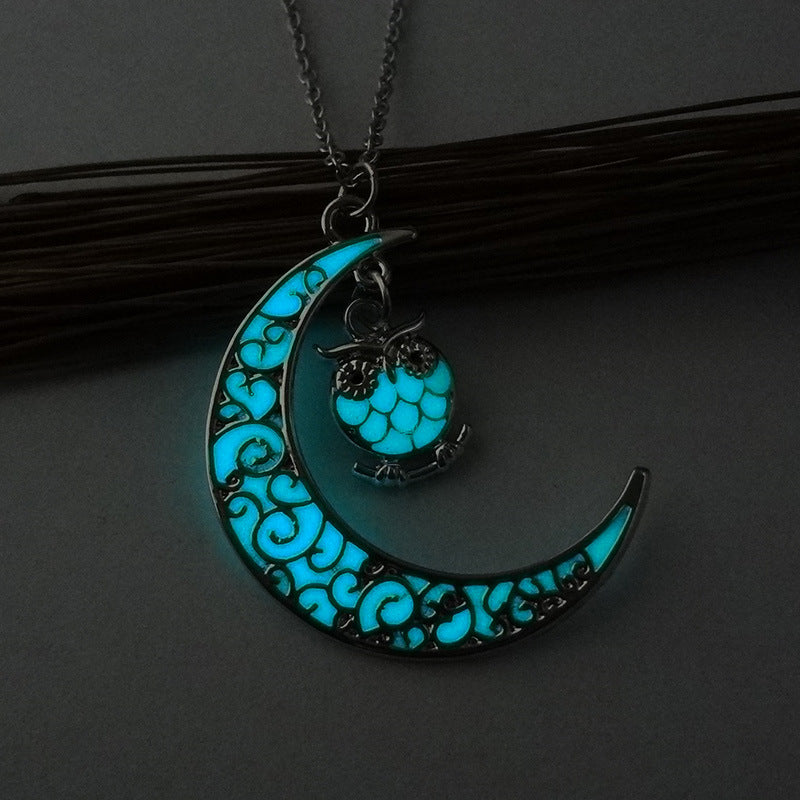 Glowing Pendant Necklaces Silver Plated Chain Necklace