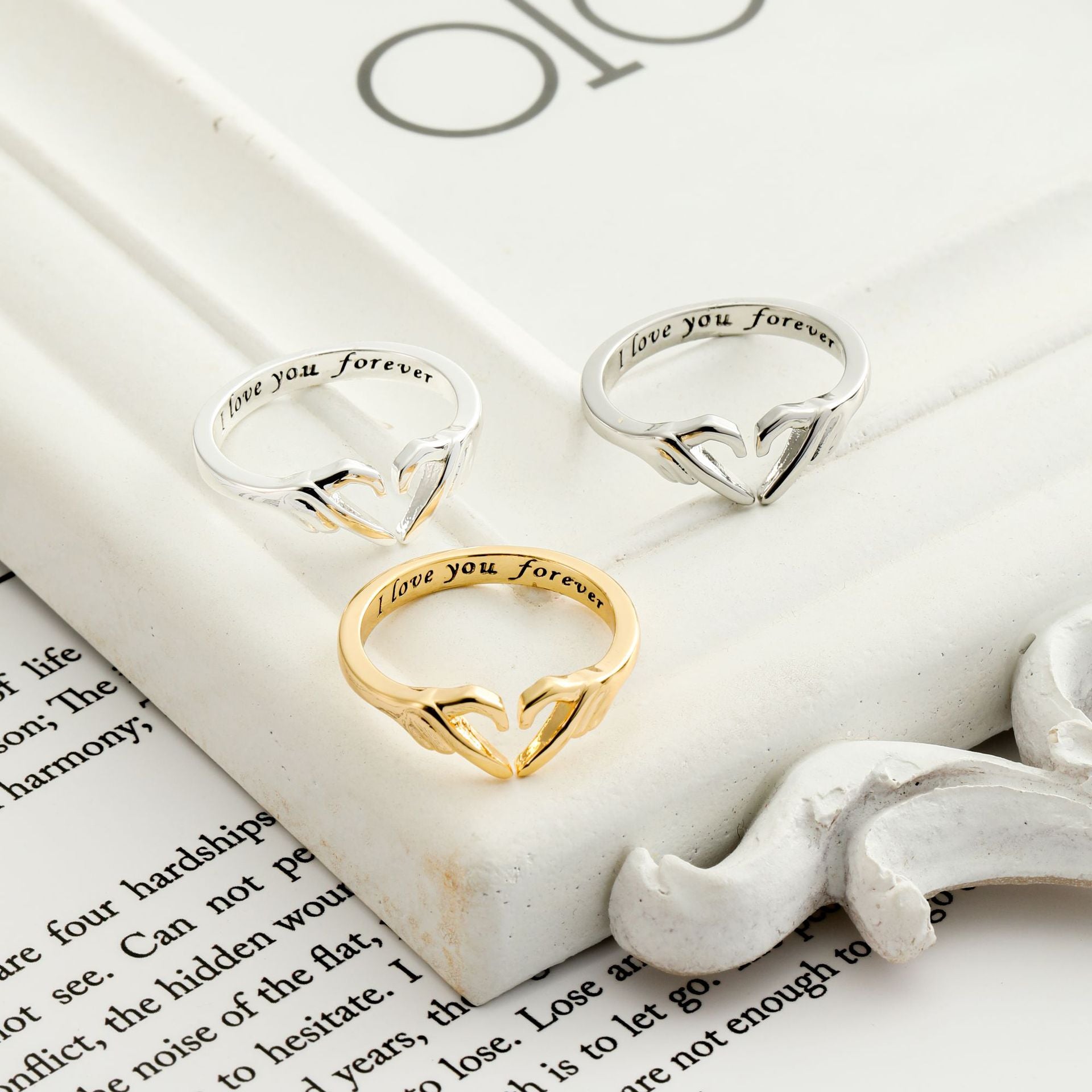 Heart Hand Hug Ring - Kaldas Online Shopping