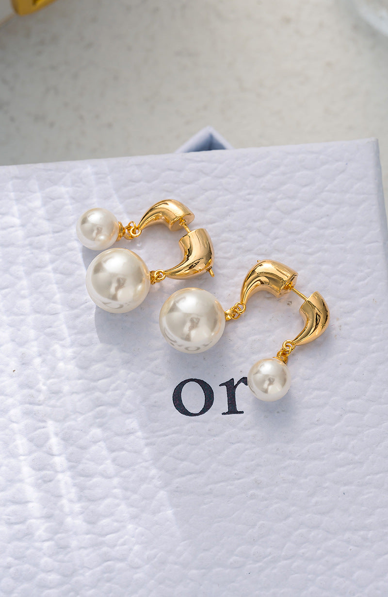 Pearl Retro Earrings