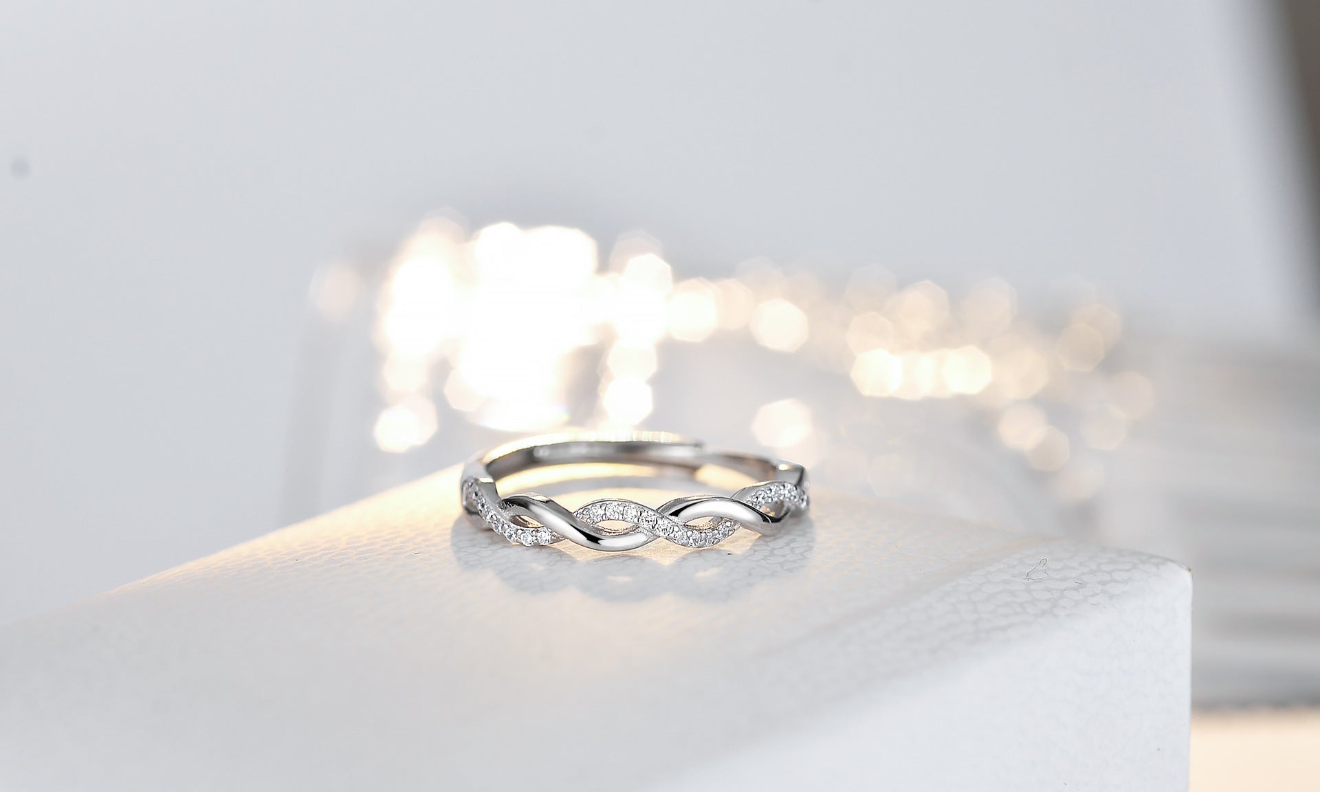 Silver Twist Ring - Kaldas Online Shopping