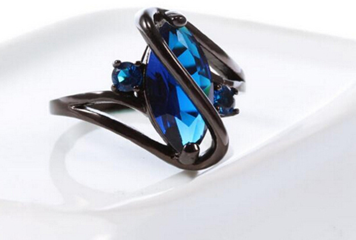 Retro Zircon Ring - Kaldas Online Shopping