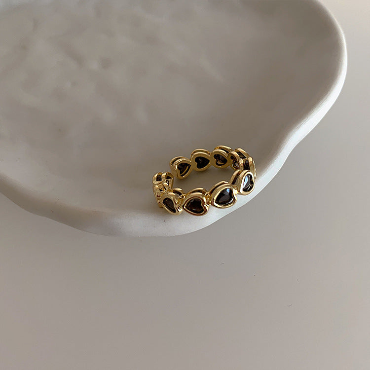 Retro Heart-shaped Zircon Ring