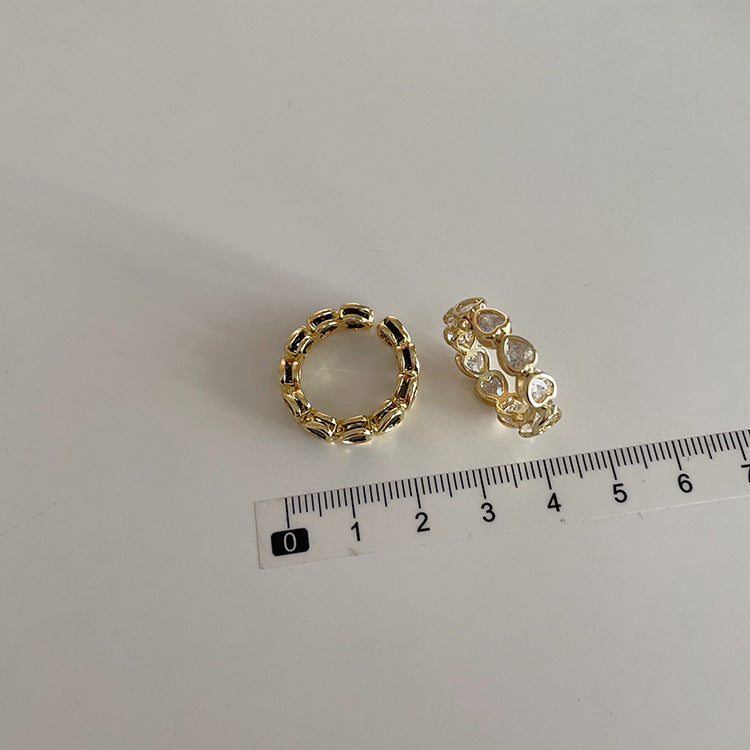 Retro Heart-shaped Zircon Ring