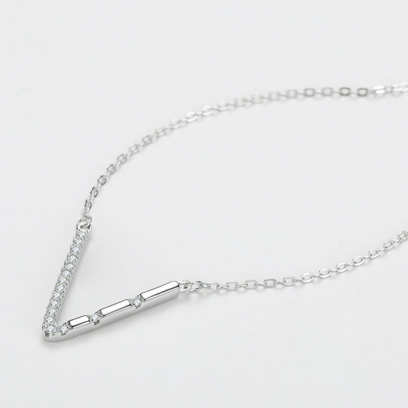 S925 Sterling Silver V-shaped Necklace