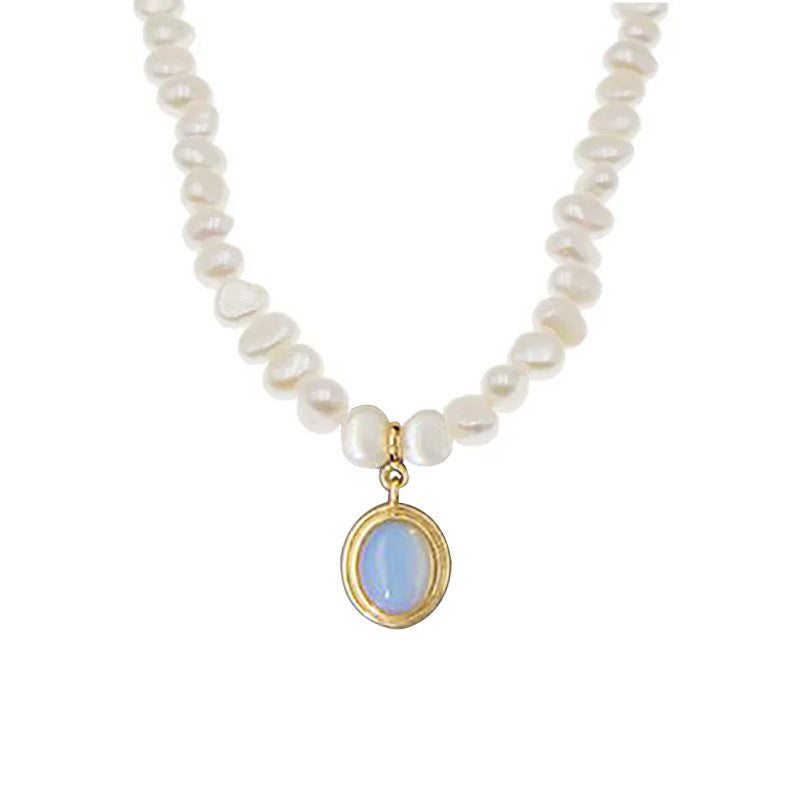 Round Medal Pearl Necklace - Kaldas Online Shopping