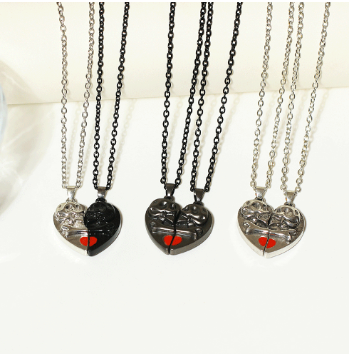 Heart-shaped Magnetic Necklace - Kaldas Online Shopping