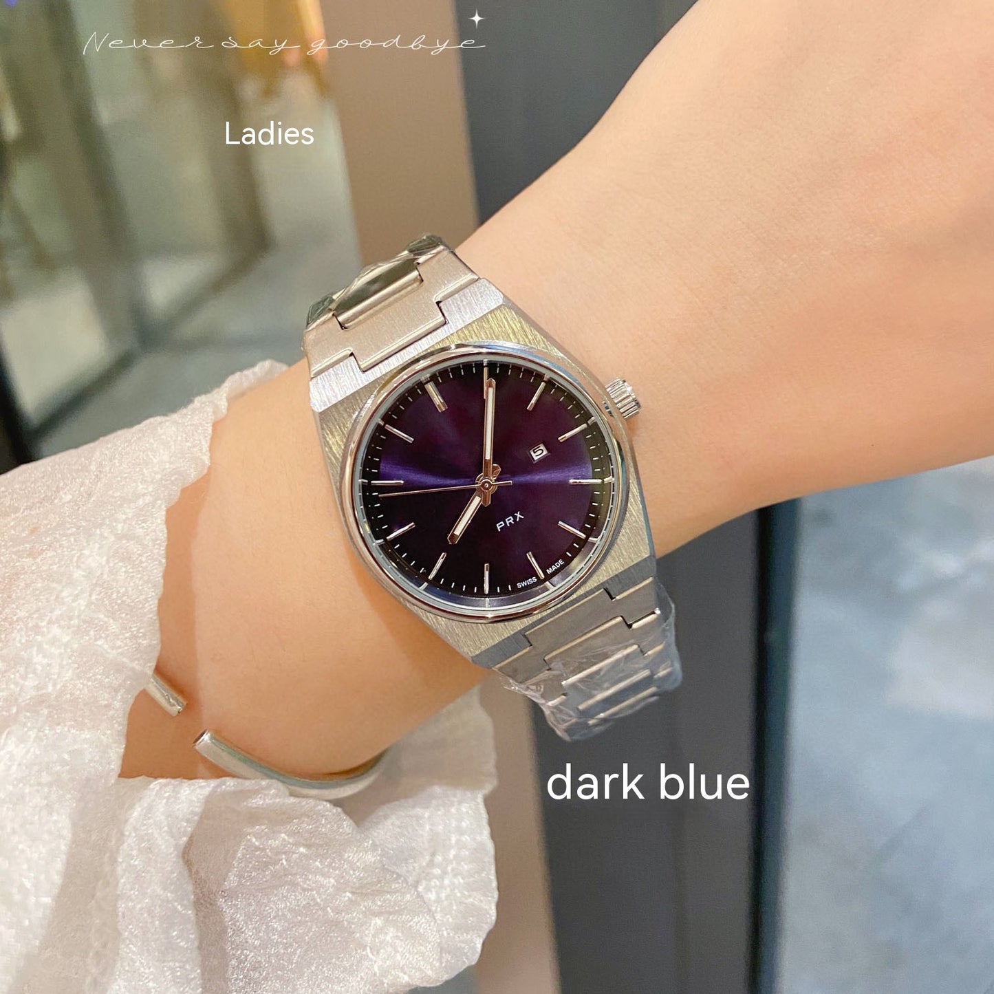 Calendar Quartz Watch for Men and Women