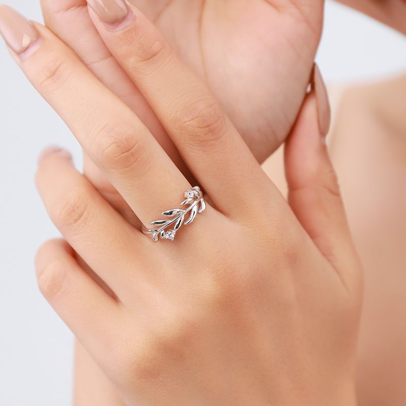 Silver Micro Diamond Leaf Ring