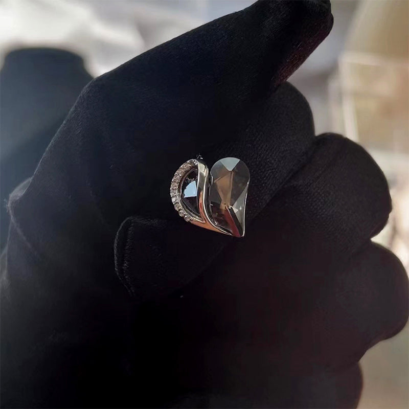 Sliver Heart Shaped Geometric Necklace - Kaldas Online Shopping