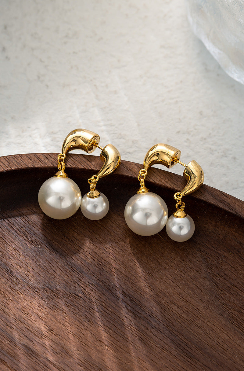 Pearl Retro Earrings