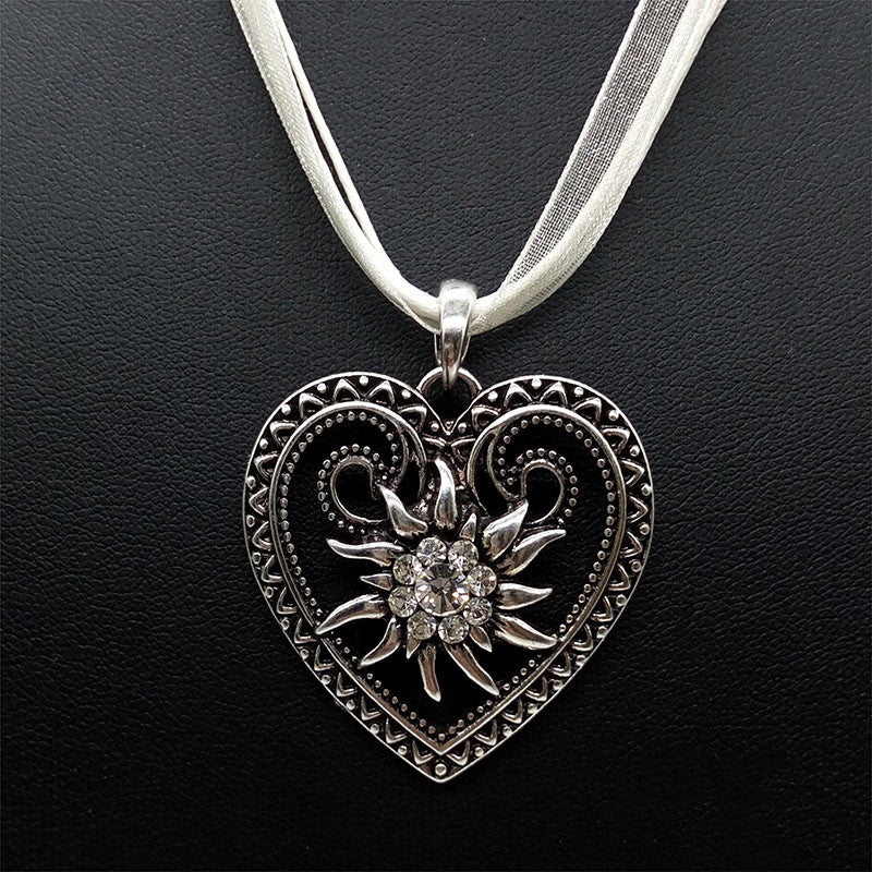 Heart Edelweiss Flowers Necklace - Kaldas Online Shopping