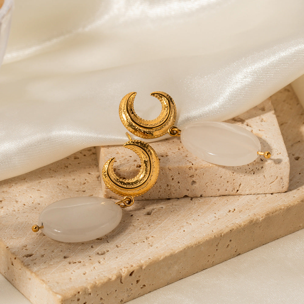 Elegant Oval Crescent Earrings