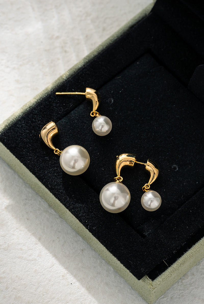 Pearl Retro Earrings
