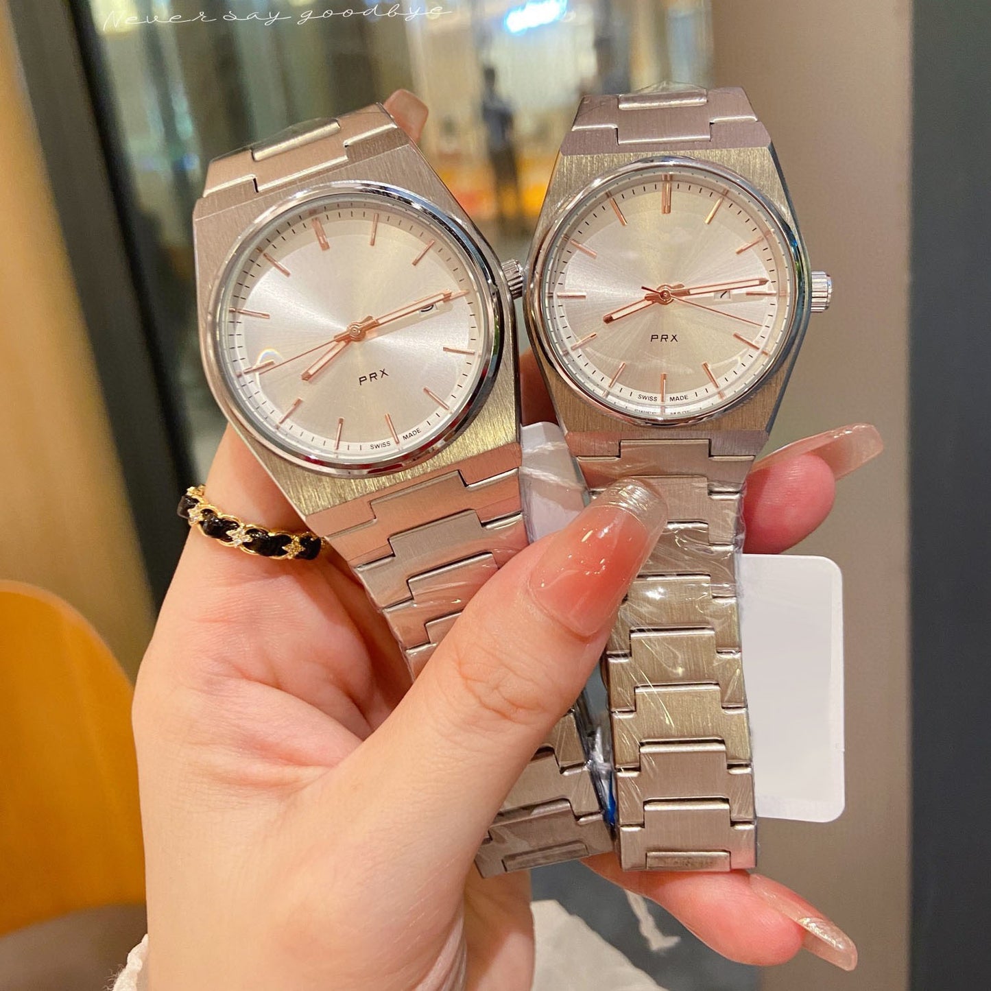 Calendar Quartz Watch for Men and Women