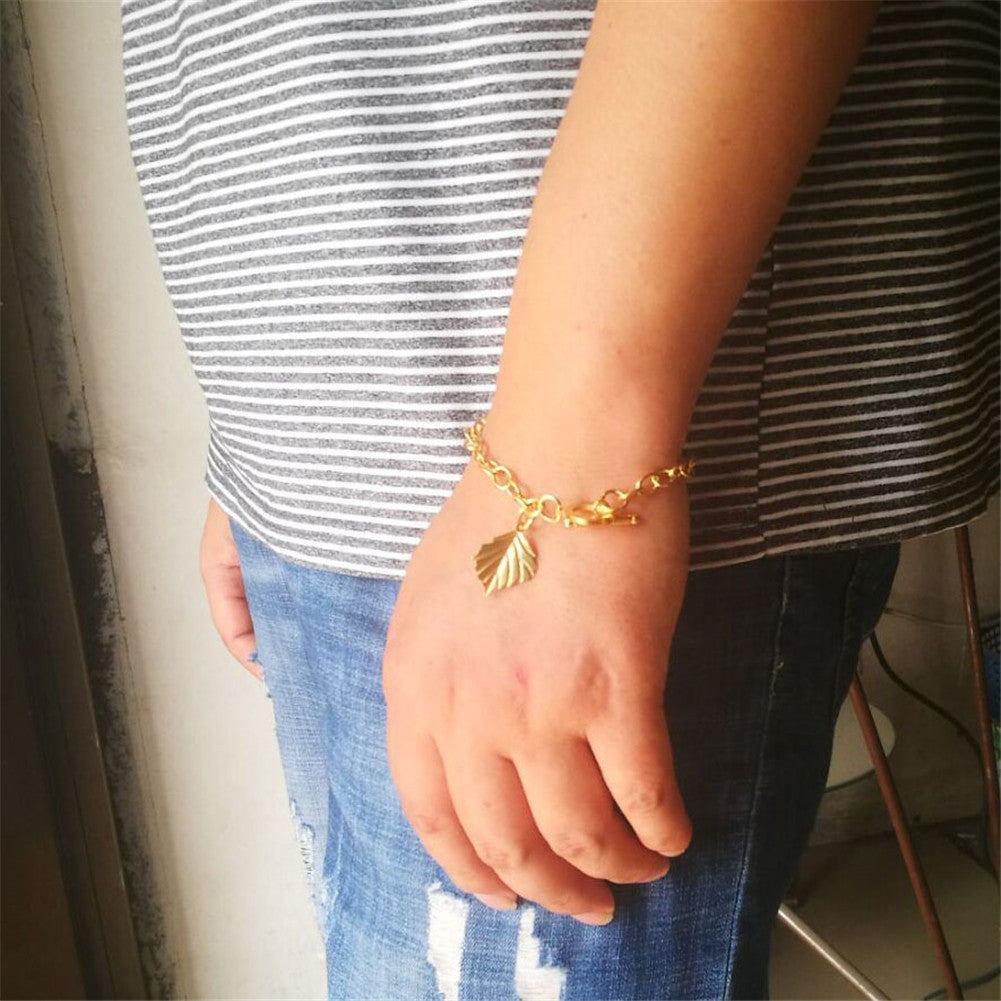 Thick Chain Leaf Bracelet - Kaldas Online Shopping
