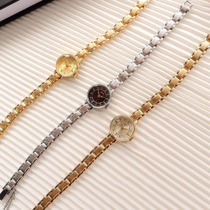 Retro Thin Chain Exquisite Quartz Watch