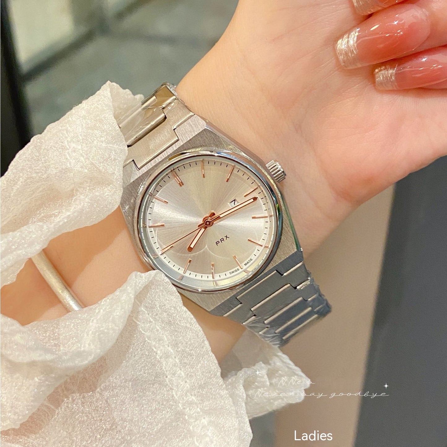 Calendar Quartz Watch for Men and Women