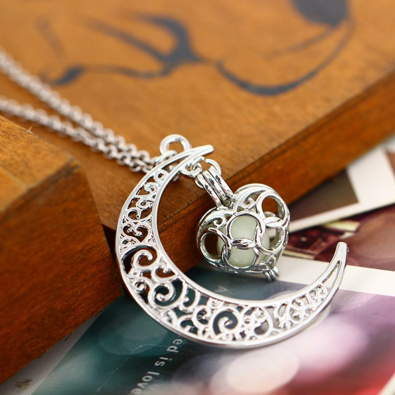 Glowing Pendant Necklaces Silver Plated Chain Necklace