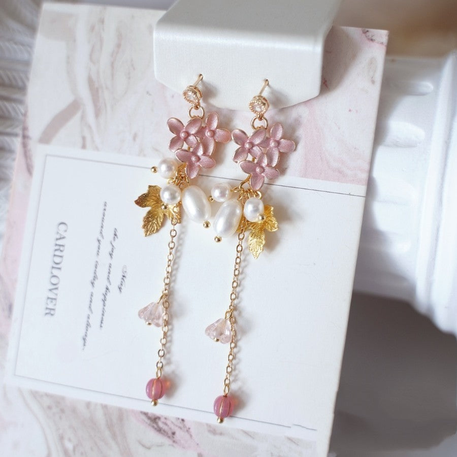 Elegant Design Earrings