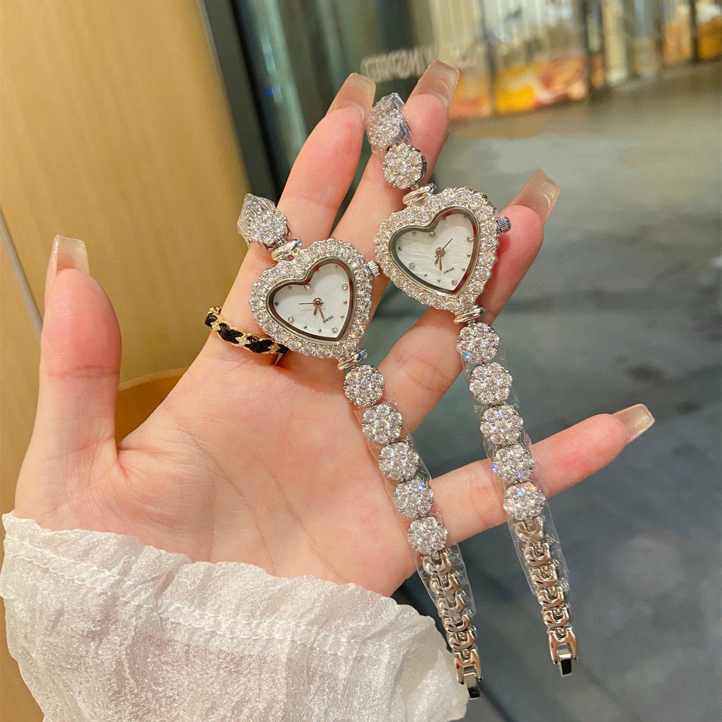 Women's Casual Diamond Fishbone Watch